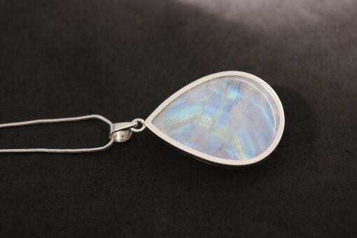 Rainbow Moonstone Pendant 925 Sterling Silver - Image 7