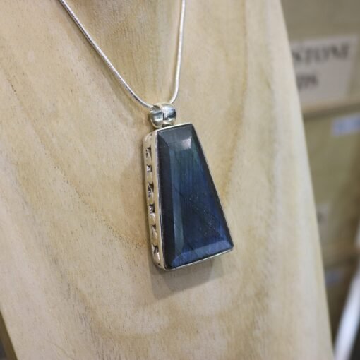 Labradorite 925 Sterling Silver Pendant - Image 3