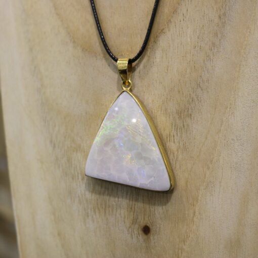 White Precious Opal Pendant in 9 Carat Gold Setting - Image 8